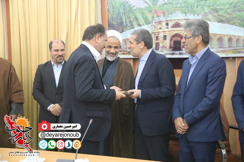 moarefeh farmandar dashtestan 1