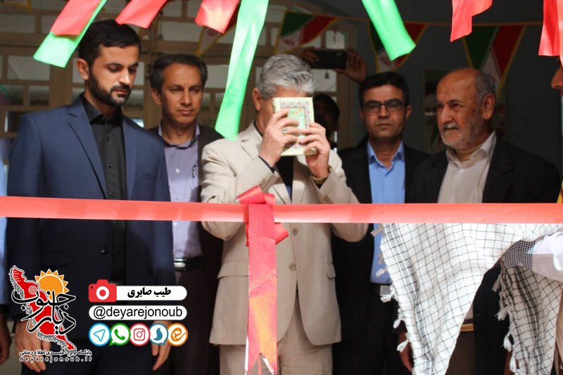 namayeshgah dabirestan shahed 1